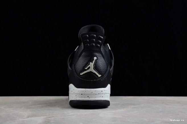 Oreo (2015) Jordan Retro 4 314254-003 0301